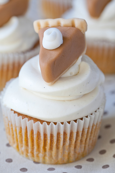 Thanksgiving themed cupcakes