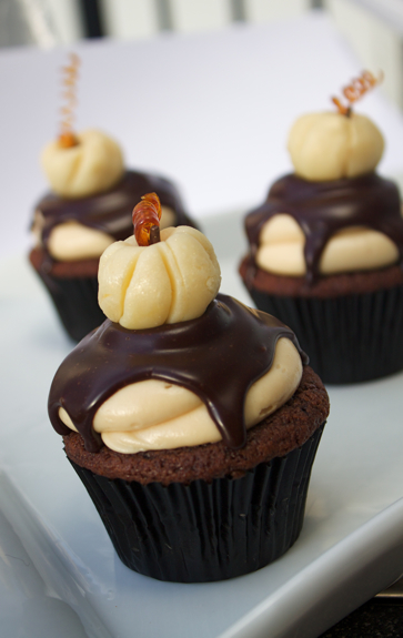 Thanksgiving dinner cupcakes